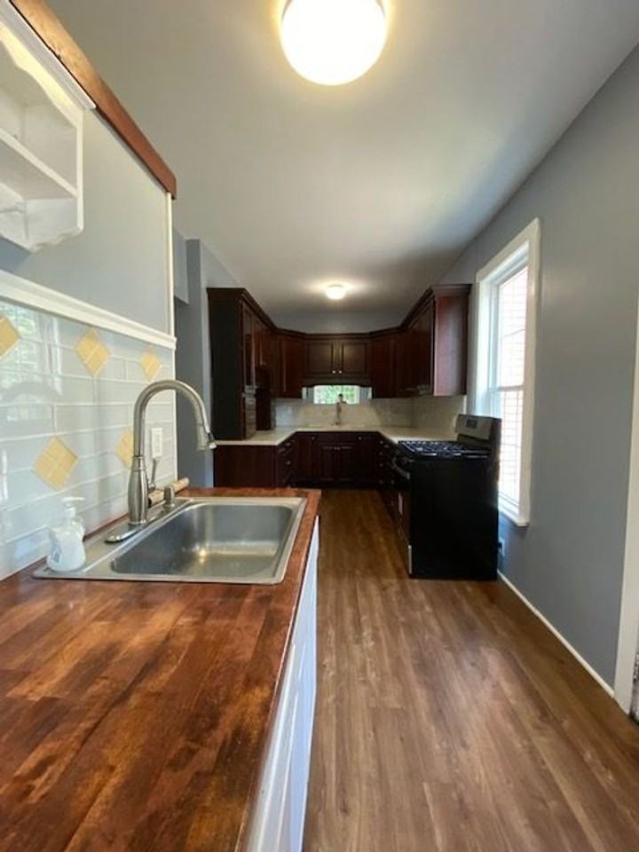 20 Academy - Photo 2 of 14