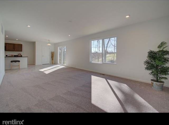 2245 Waterway Pl - Photo 2 of 14