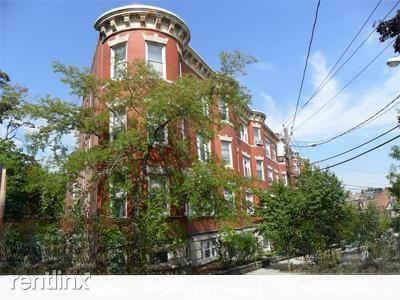 208 Winthrop Rd - Photo 3 of 4