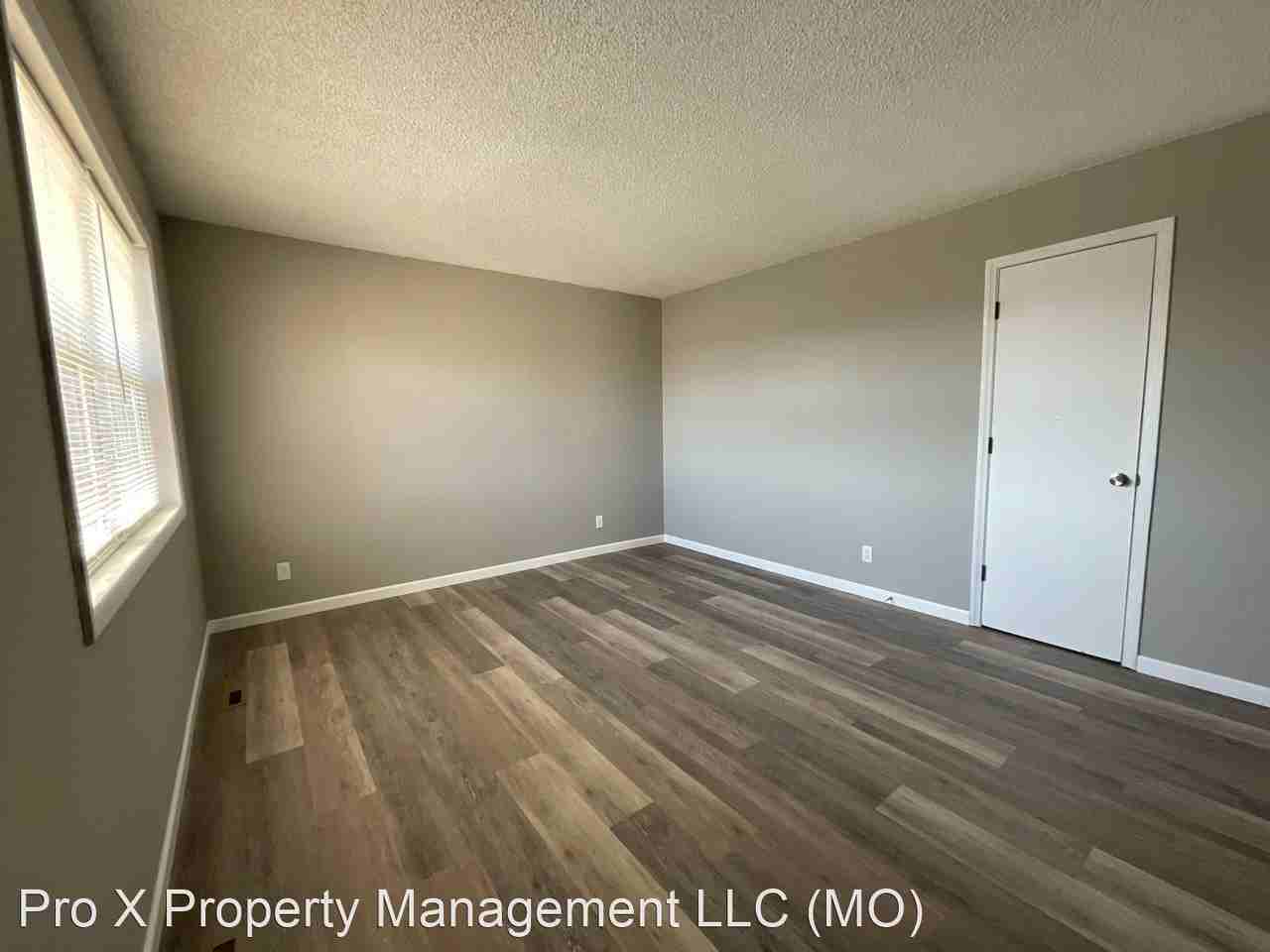 2224-2236 S Arizona Ave - Photo 3 of 13