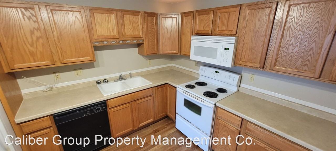 1150 Home Park Blvd - Photo 2 of 16