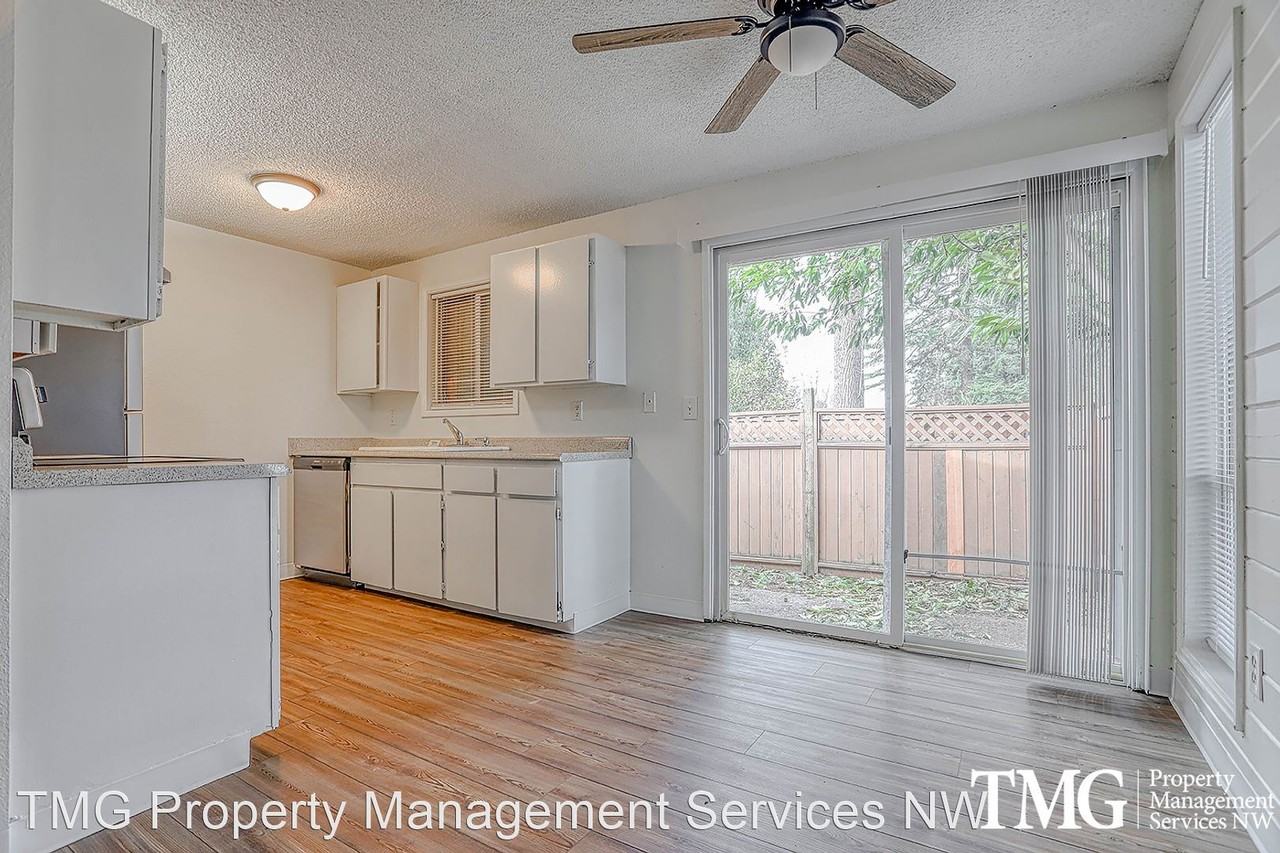 1559 NE 201st Avenue - Photo 3 of 17