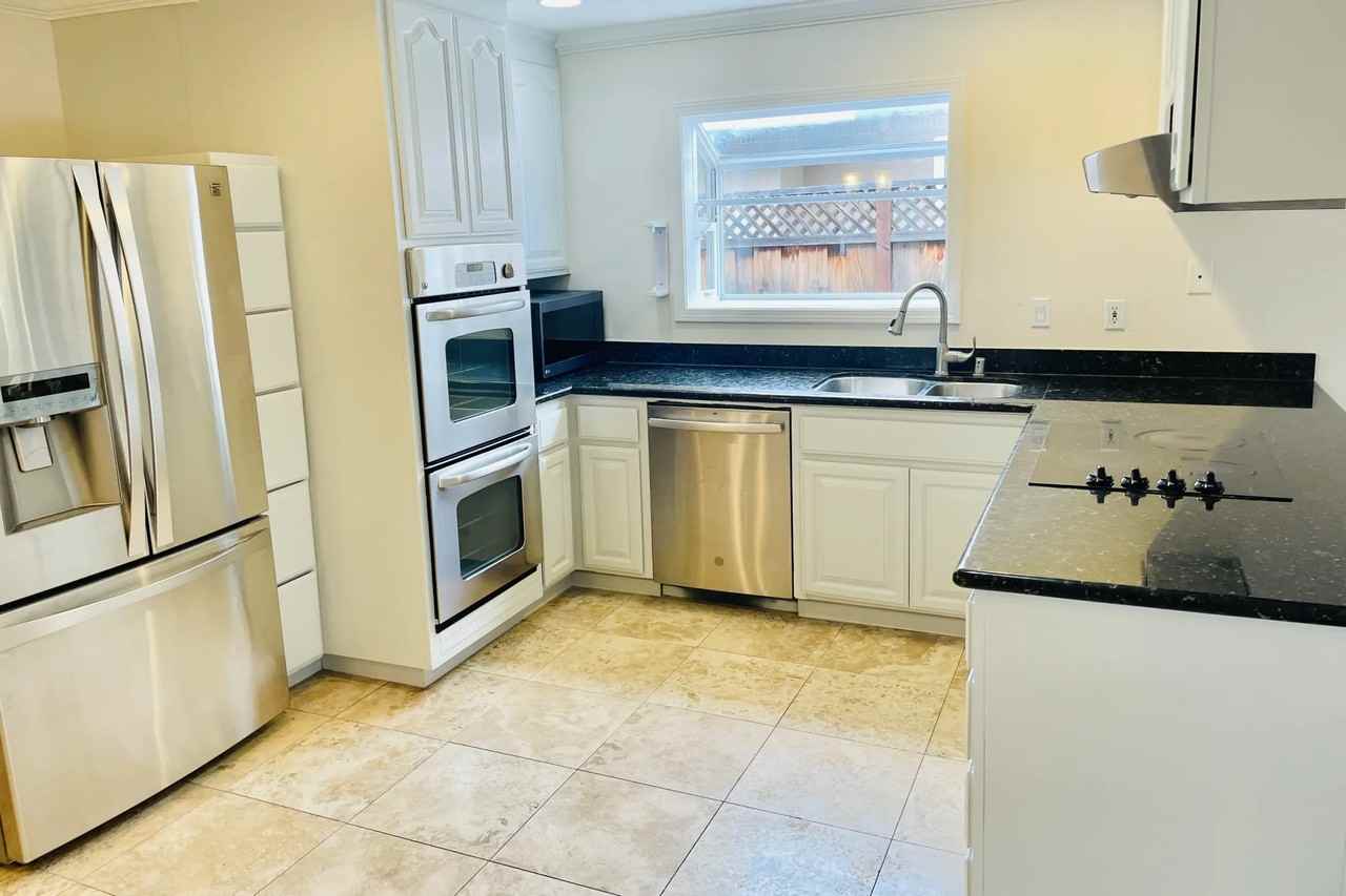 6292 Vegas Dr - Photo 3 of 16