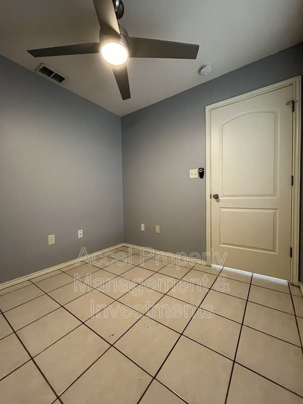 1522 W Nolana Ave #A - Photo 7 of 14