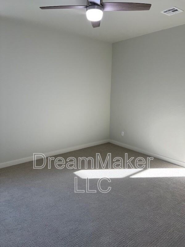 1008 Varenna Ln - Photo 7 of 8