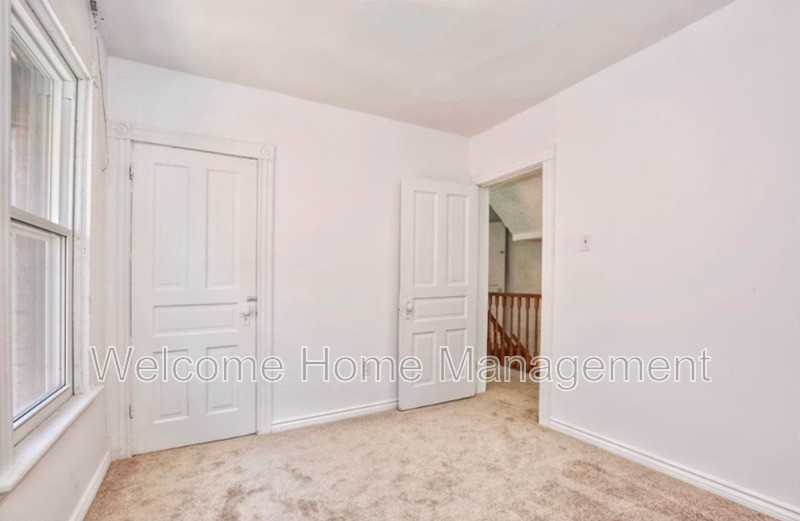 59 Strathcona Ave S - Photo 6 of 10