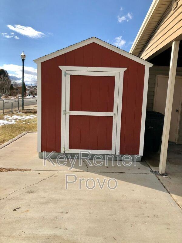 611 Ne #1 - Photo 3 of 9