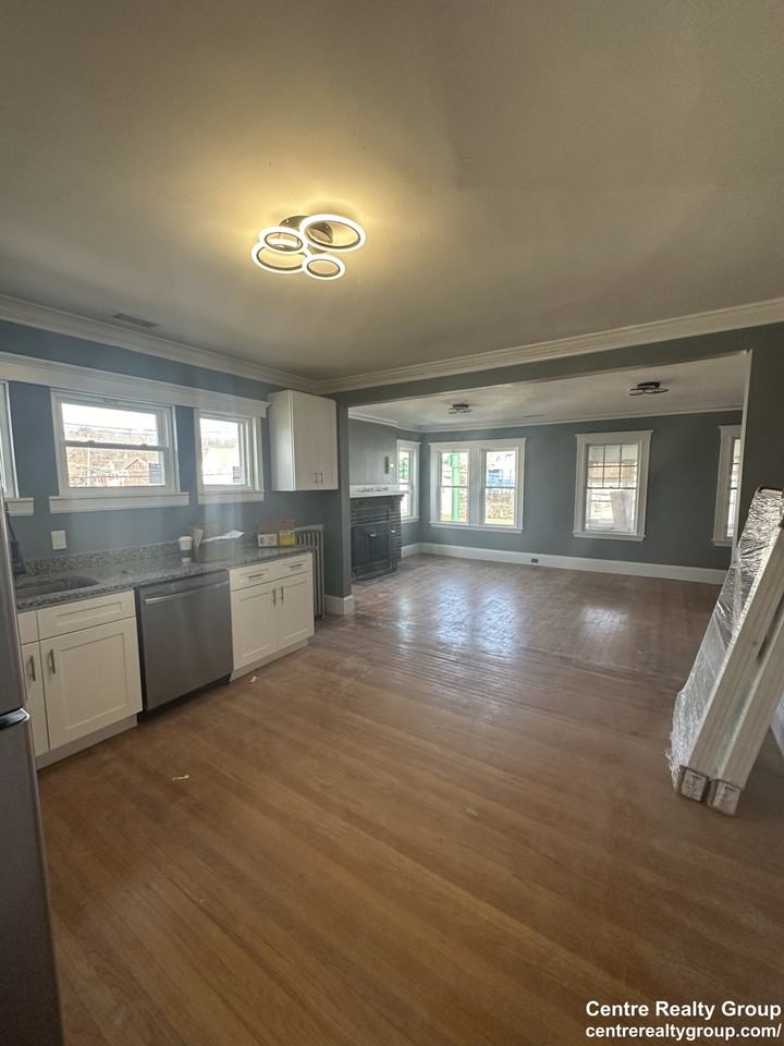 67 Lexington St #2 - Photo 2 of 9