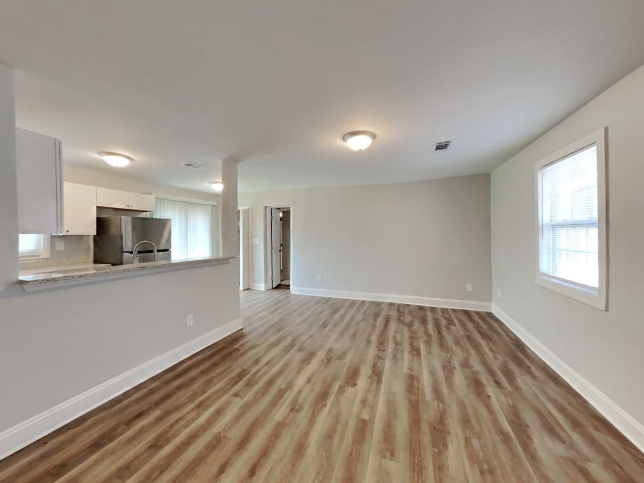 1135 Regis Rd Se - Photo 2 of 17