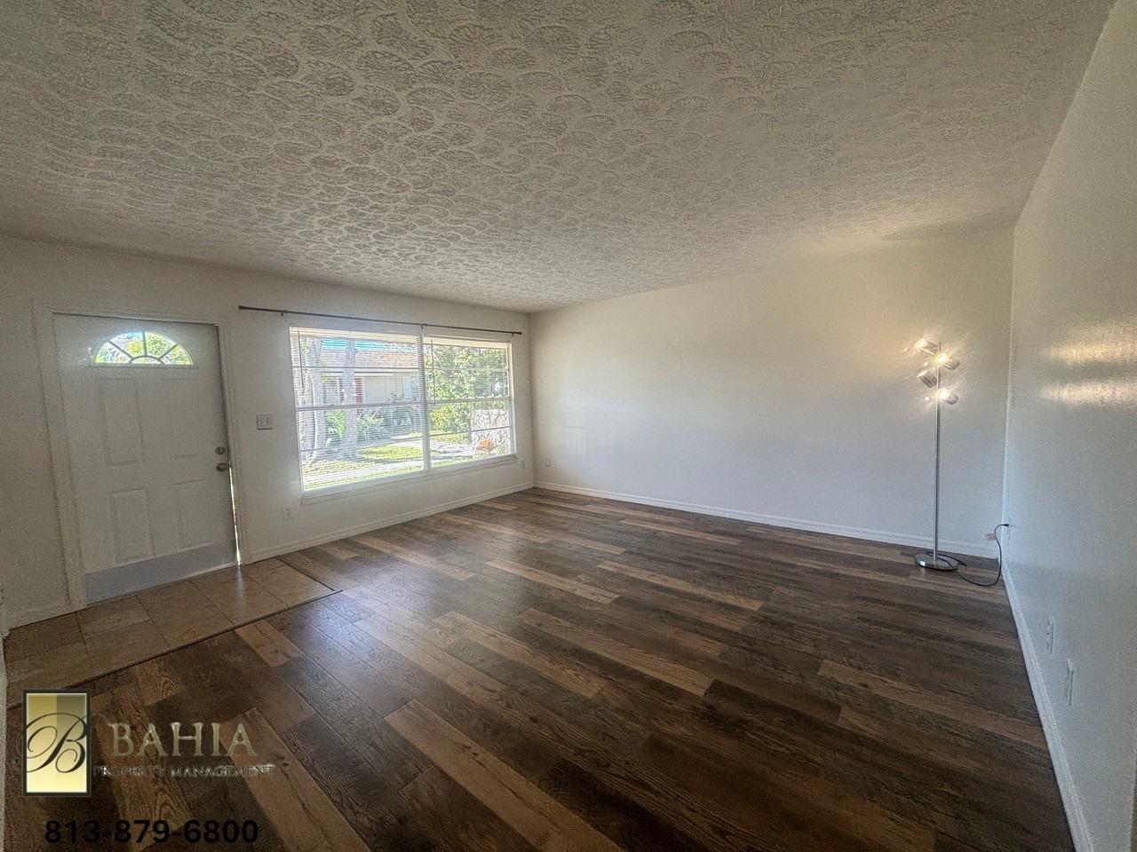 212 Tennessee Ave - Photo 3 of 17