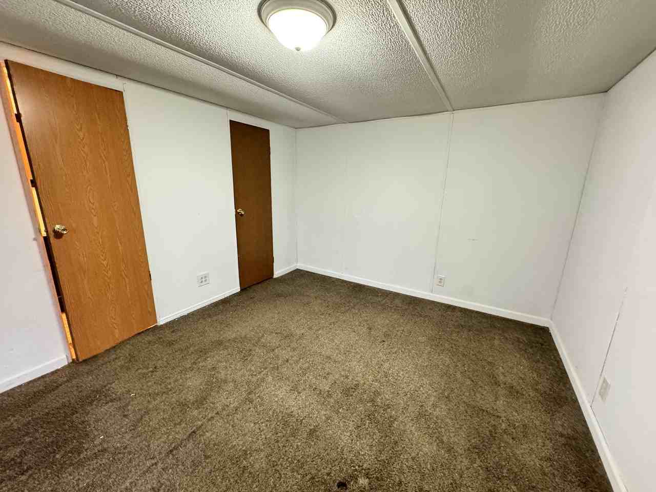 144 Darla Ct - Photo 2 of 8