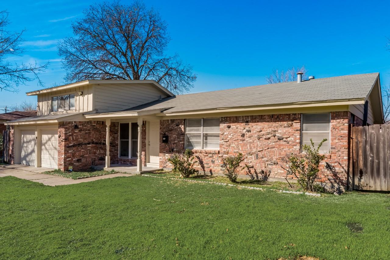 5313 Mack Rd - Photo 2 of 17