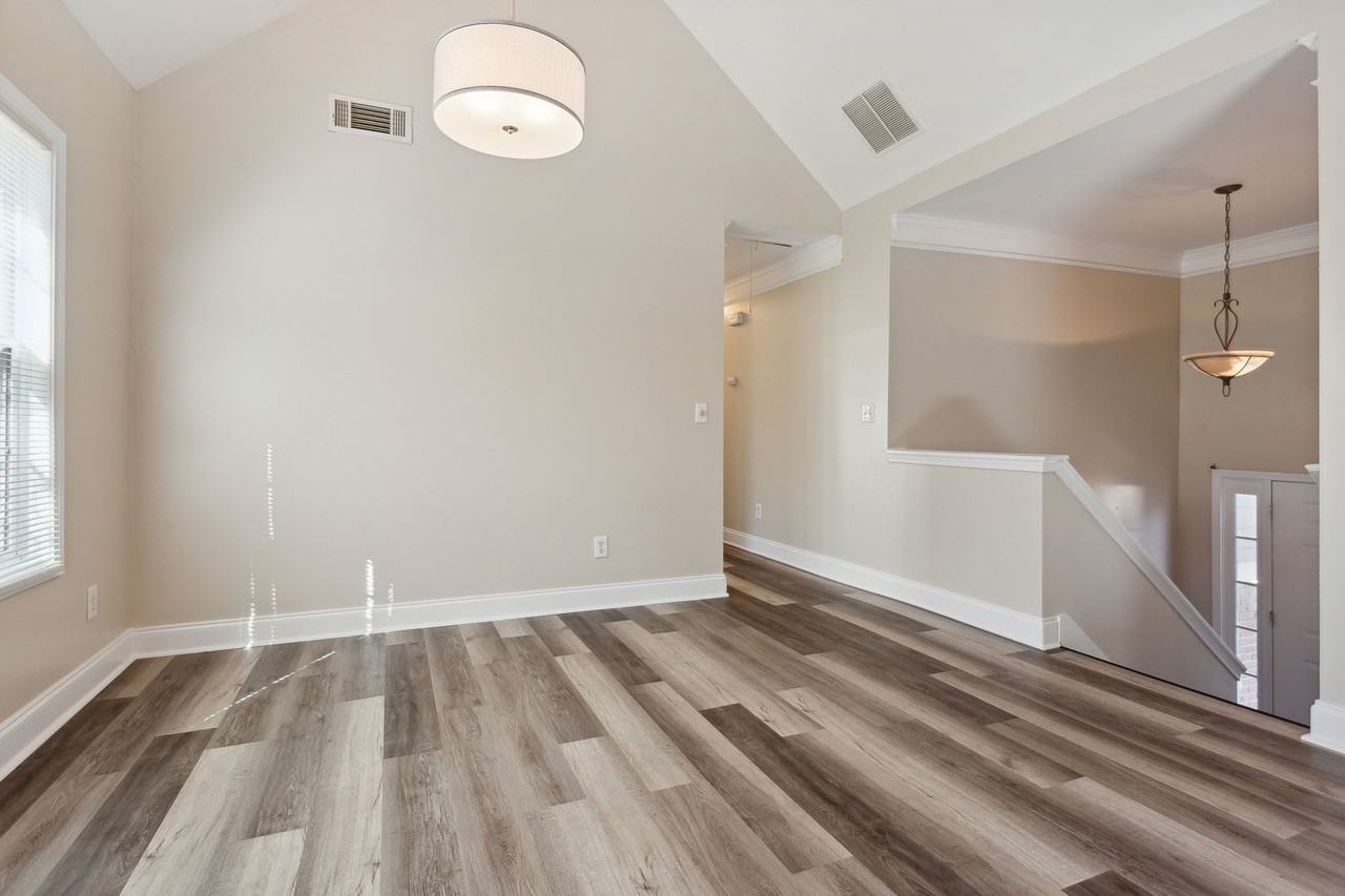 1510 Brooks Pointe Ct - Photo 5 of 41