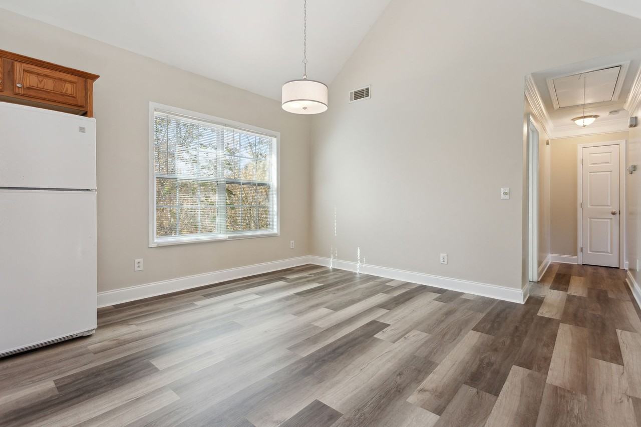 1510 Brooks Pointe Ct - Photo 6 of 41