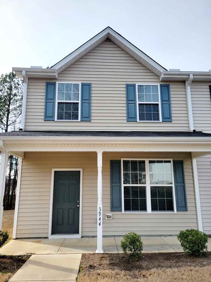 3944 Volkswalk Pl