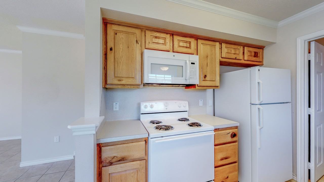 2316-2318 Cornell Dr - Photo 5 of 35