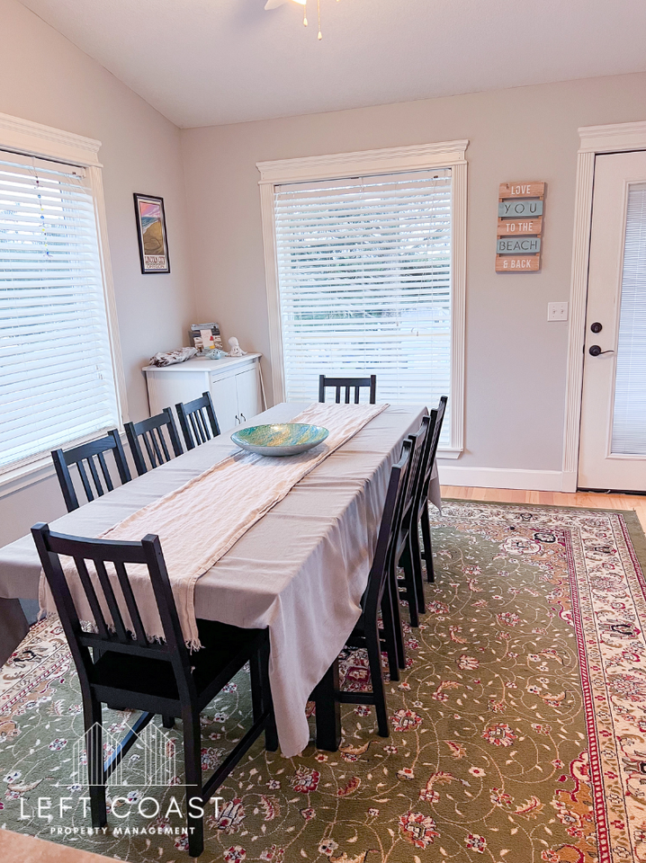 391 Se Jetty Ave #1 - Photo 3 of 19