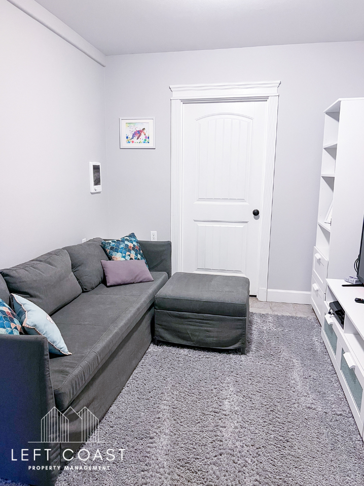 391 Se Jetty Ave #1 - Photo 7 of 19