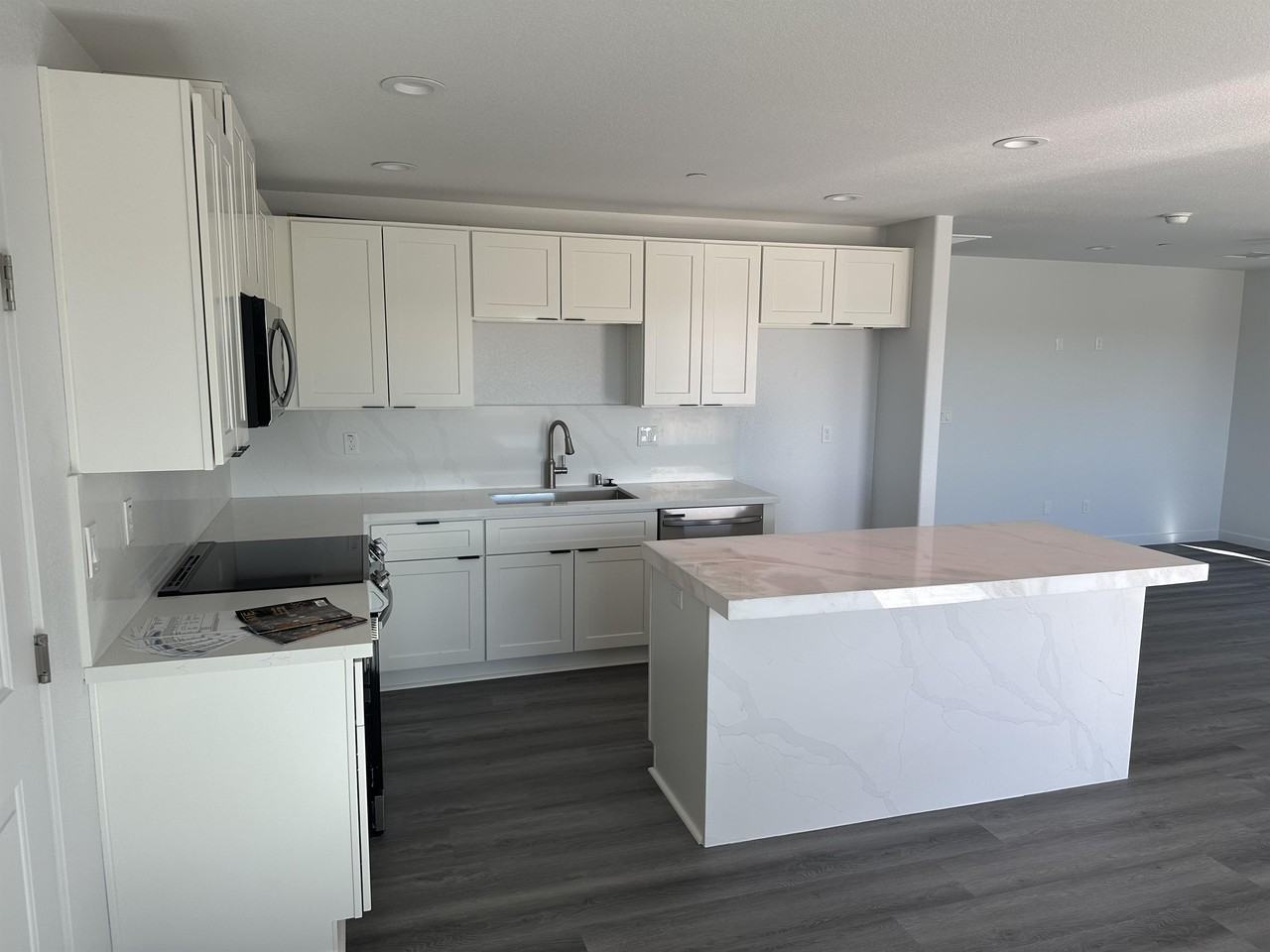 7343 Dogwood Ave #1 - Photo 4 of 10