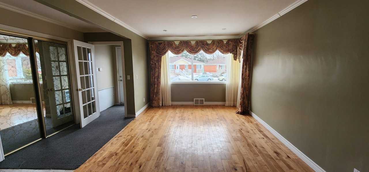 1030 Place Cléroux - Photo 2 of 17