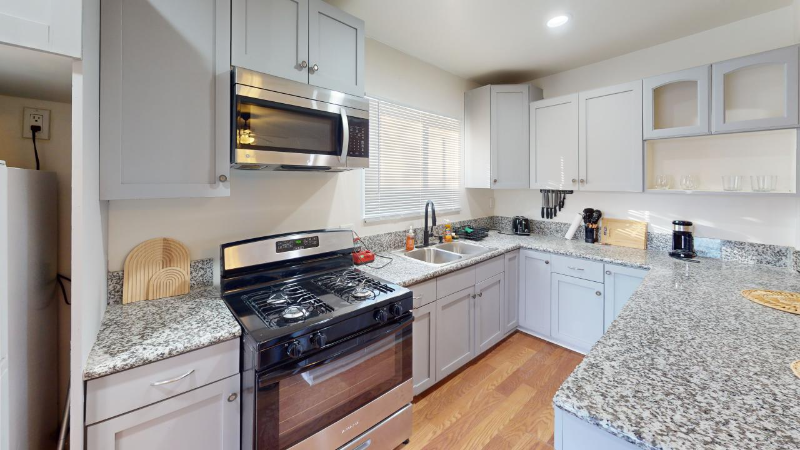 9531 E Avenue T - Photo 4 of 16