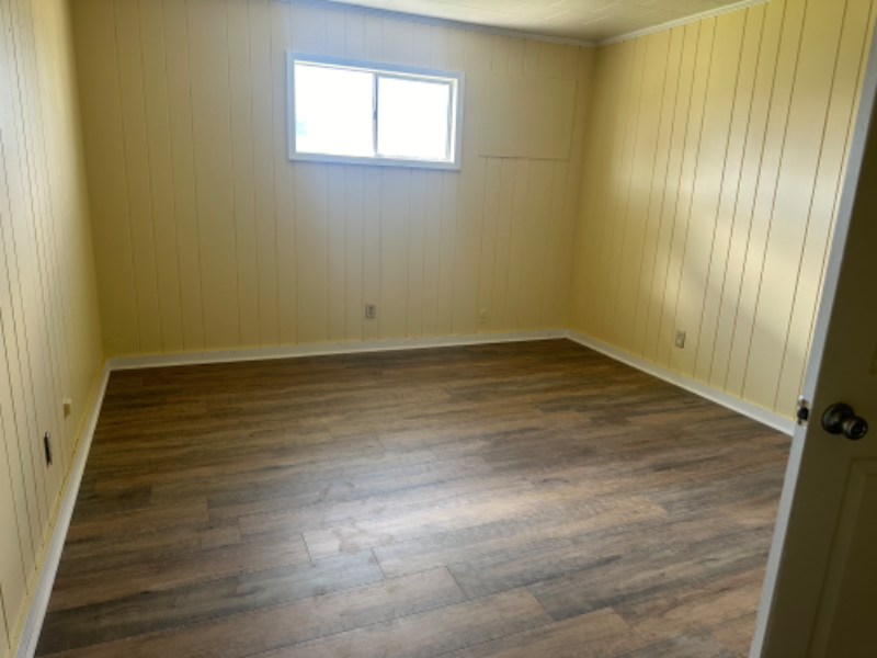 1423 Airport Rd - Photo 2 of 11