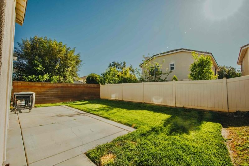 1373 Grapeseed Ln - Photo 3 of 23