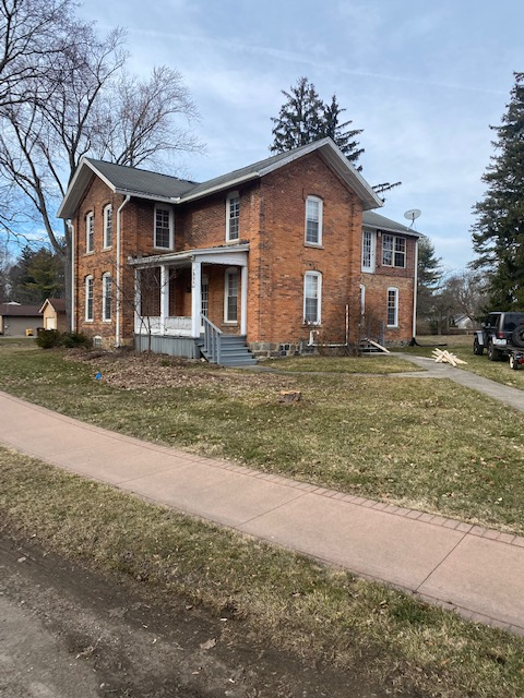 2188 Hamilton Rd - Photo 2 of 29