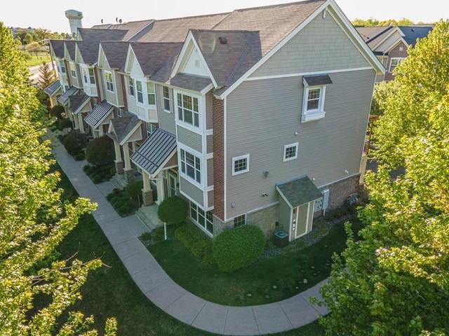 8451 Emery Pkwy N - Photo 2 of 20