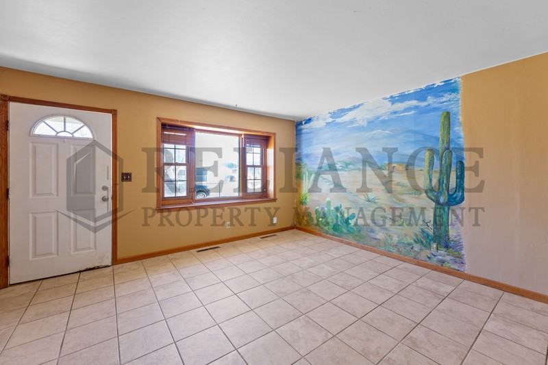 743 N Gow St - Photo 7 of 14