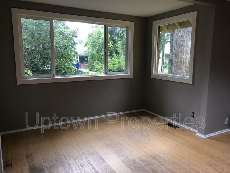 3671 Se Tenino St - Photo 5 of 19