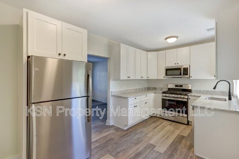 543 E Harris St - Photo 3 of 26