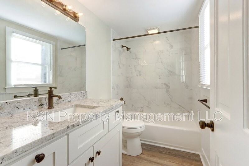 543 E Harris St - Photo 5 of 26
