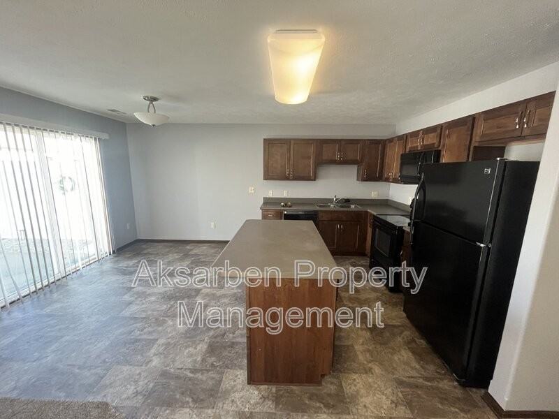 5220 41st St - Photo 3 of 19