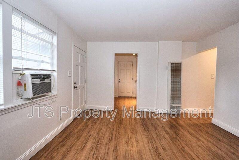 5302 Gordon Dr - Photo 4 of 50