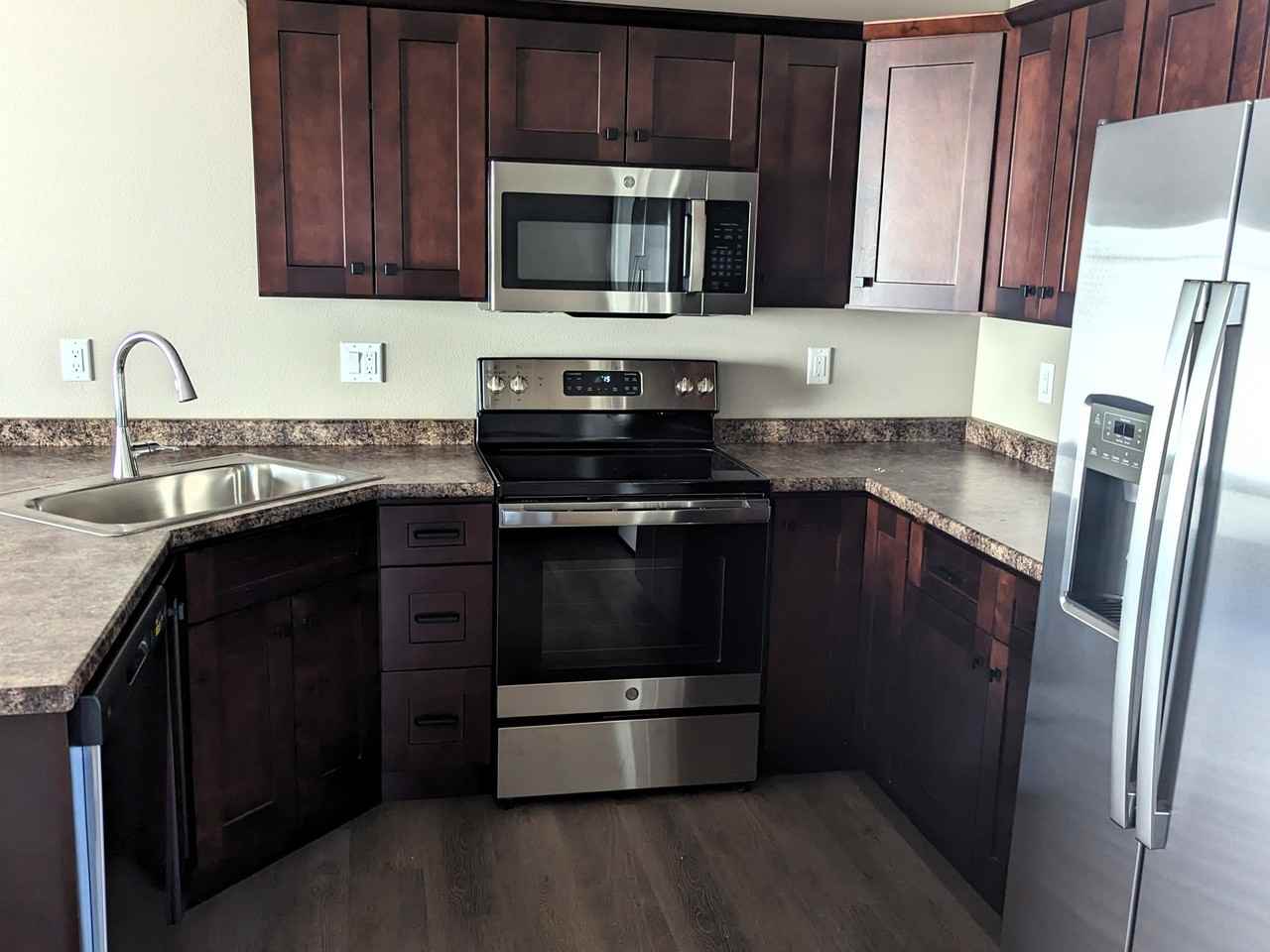 622 Hillside Dr #NA - Photo 2 of 20