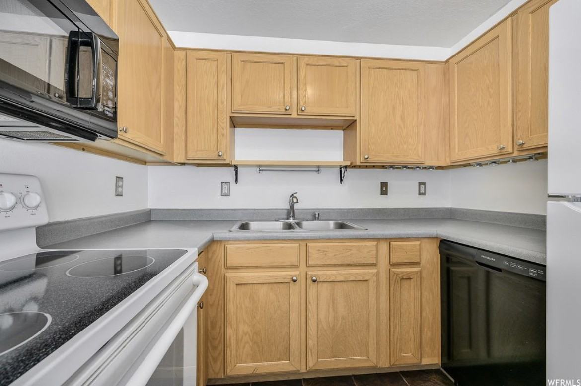 260 N Bliss Ct #260 - Photo 6 of 18