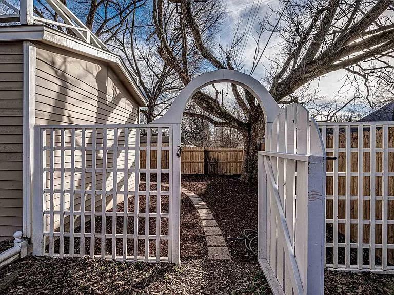 993 Bruce St #NA - Photo 3 of 14