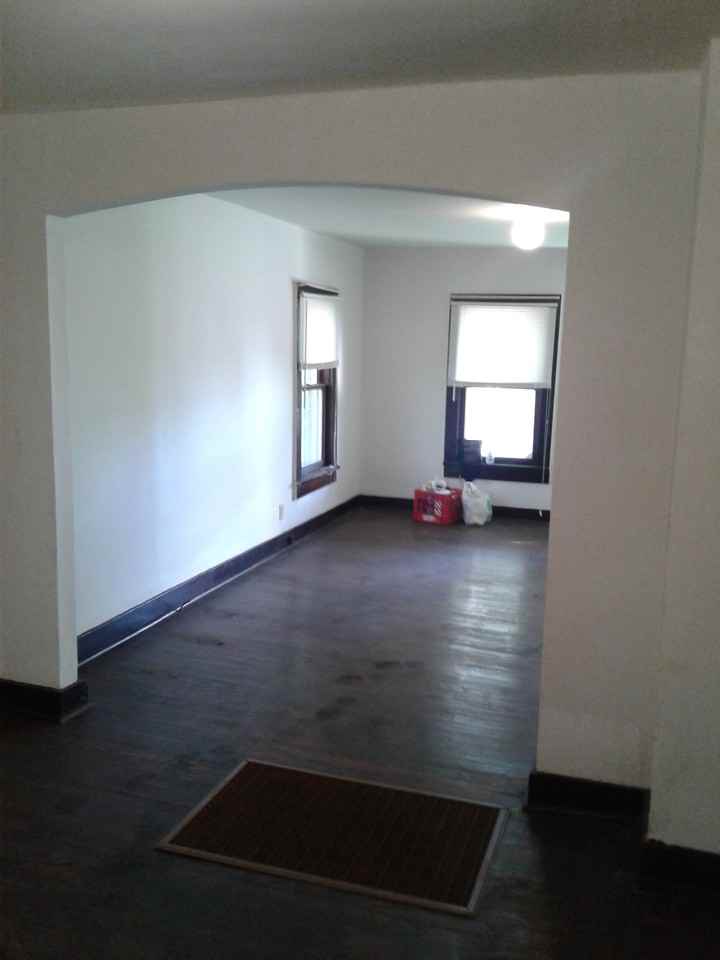 2853 W Olive St #1 - Photo 3 of 10