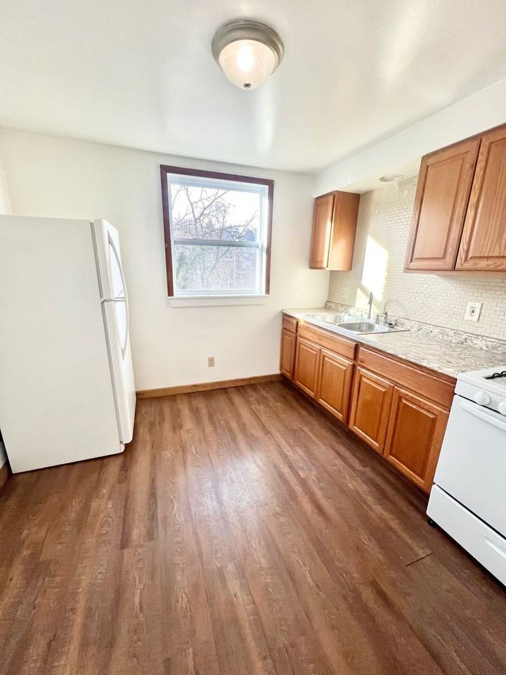 209 Wynoka Street - Photo 2 of 15