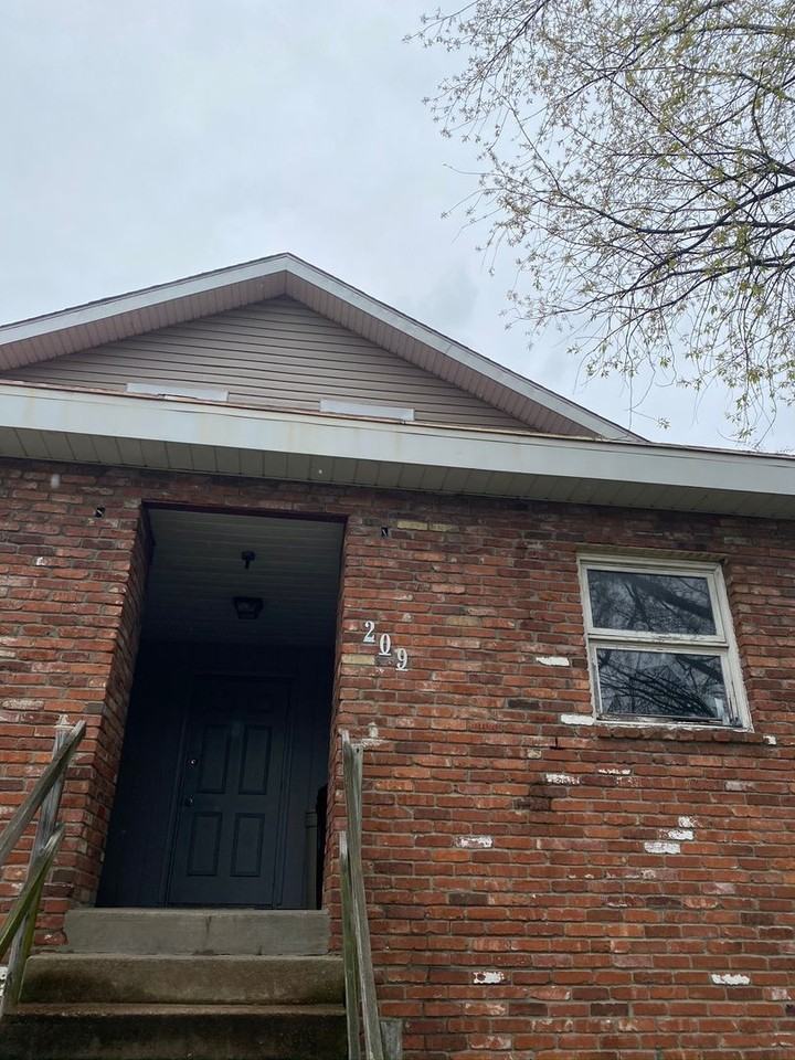 209 Wynoka Street - Photo 7 of 15