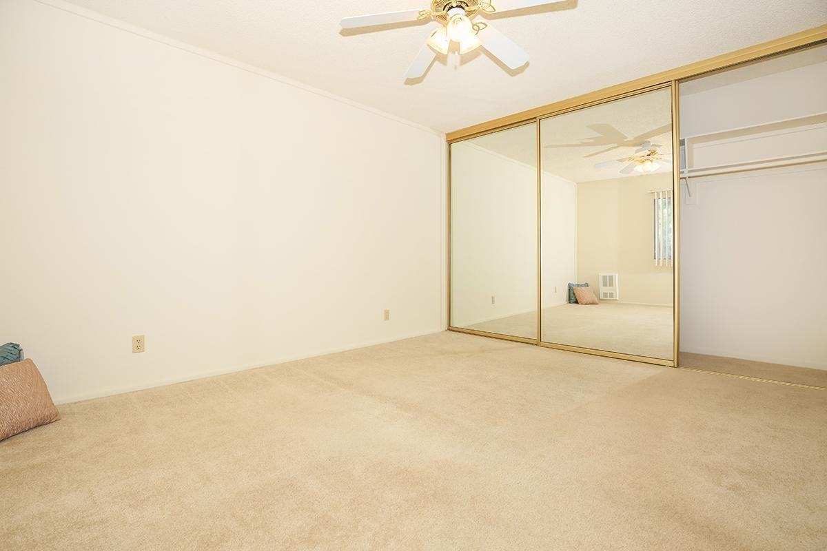 315 N Associated Rd - Photo 3 of 33