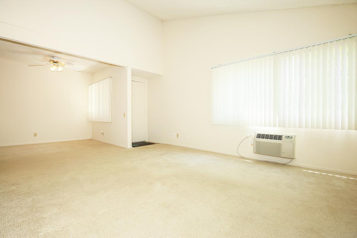 315 N Associated Rd - Photo 2 of 11