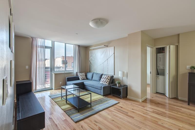 1635 Lexington Ave Apt 6d - Photo 4 of 12