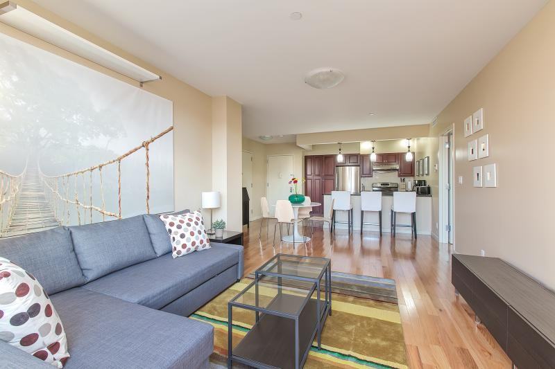 1635 Lexington Ave Apt 6d - Photo 5 of 12