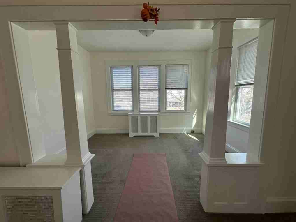 44 Alden St - Photo 3 of 12