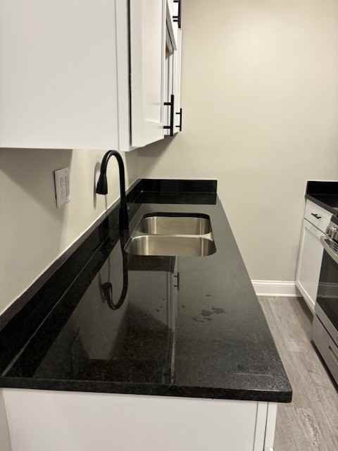 220 Main St #1 - Photo 4 of 22