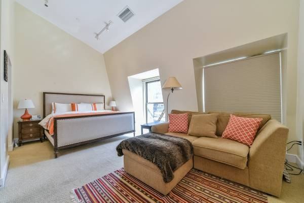 201 Newbury St #52 - Photo 7 of 12