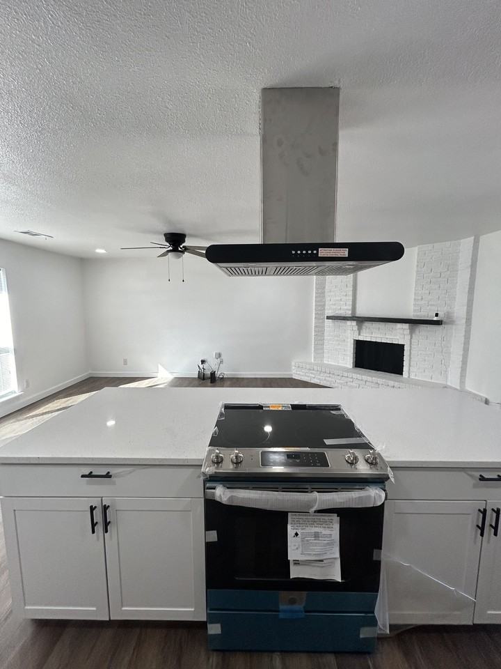 6405 Yarmouth Ave #NA - Photo 3 of 16