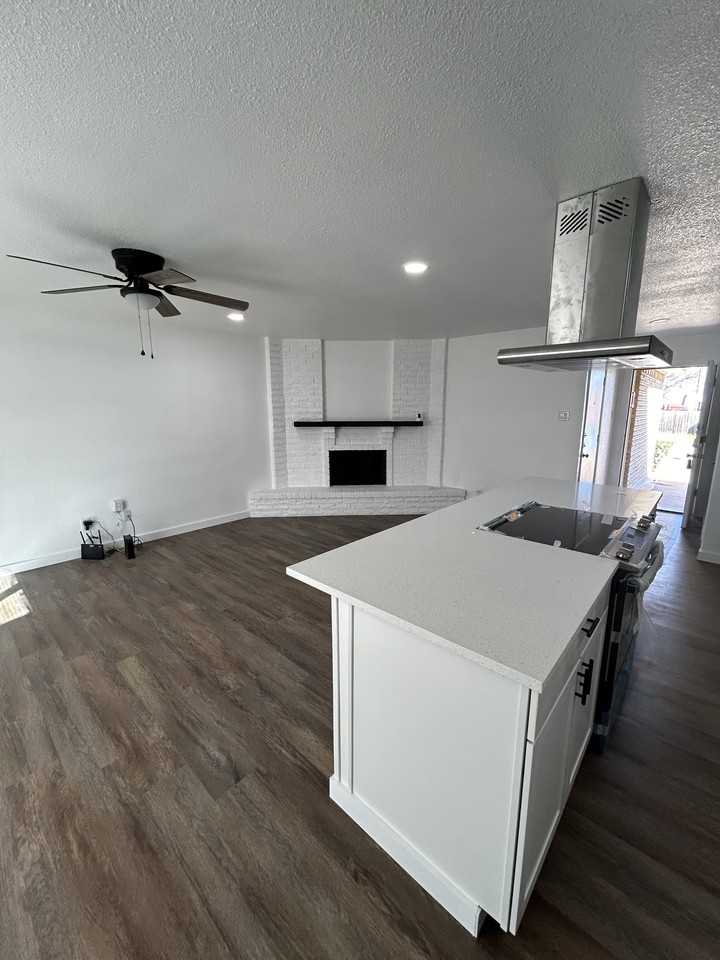 6405 Yarmouth Ave #NA - Photo 4 of 16